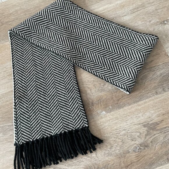 Chaps Wool Blend Scarf(Unisex) - Picture 3 of 4